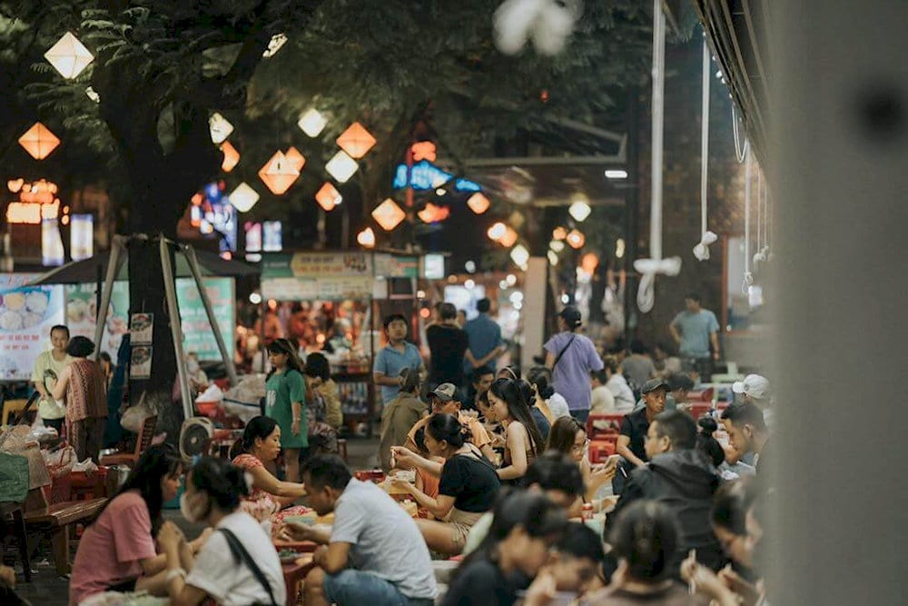 Một góc chợ Đông Ba về đêm 